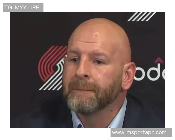 媒体人解析里斯本非传统中锋角色强调防守不足的局限性